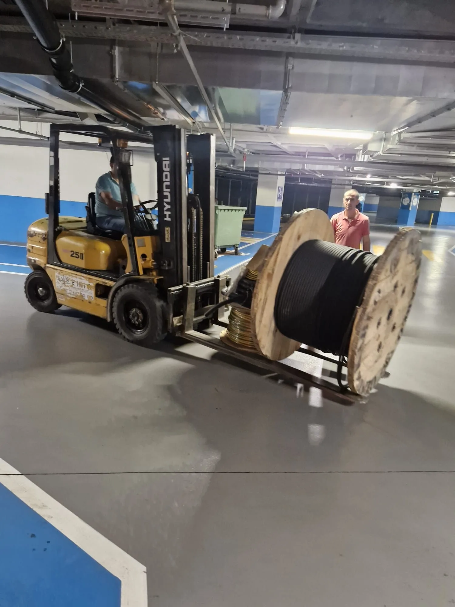 Siteler İçin Elektrikli Şarj İstasyonları: Neden Artık Bir Lüks Değil, İhtiyaç?